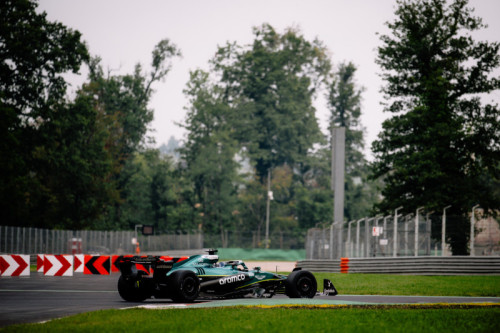 Pirelli Test Monza 2026: Sainz brilla nella prima giornata, Verstappen e Tsunoda in pista con le mule car