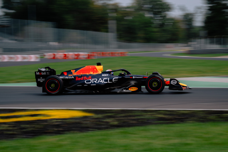 Pirelli Test Monza 2026: Sainz brilla nella prima giornata, Verstappen e Tsunoda in pista con le mule car