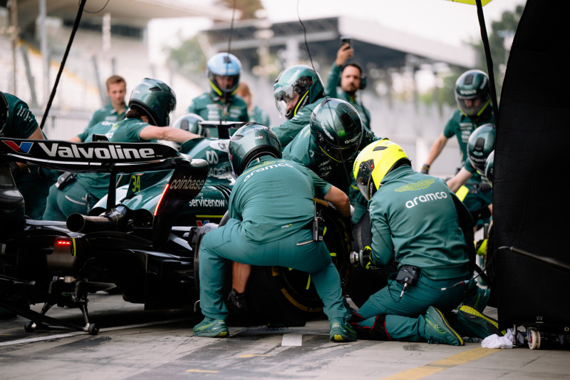 Pirelli Test Monza 2026: Sainz brilla nella prima giornata, Verstappen e Tsunoda in pista con le mule car